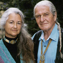 Windeagle and Rainbowhawk (1923 -2012) Kinney-Linton
